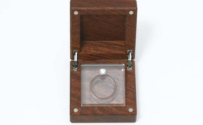 SORA(ソラ)の「DIAMUSE POCKET(ダイアミューズ ポケット)」