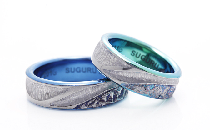 SORA(ソラ)の結婚指輪、「海」がテーマのオリジナルデザイン（外側ジルコニウム×内側タンタル）
