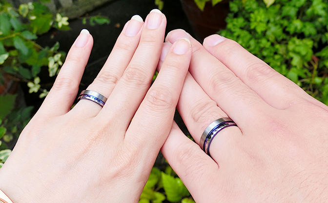SORA(ソラ)の結婚指輪 「HORIZON(ホライズン)」の着用写真