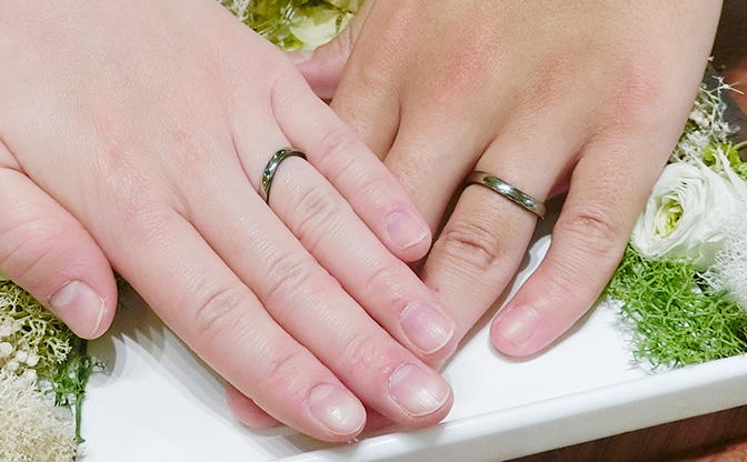 SORA(ソラ)の結婚指輪 「NUVOLA(ヌーボラ)」の着用写真