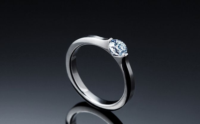 SORAの婚約指輪ロー