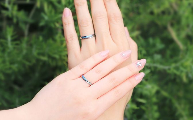 ジルコニウムカラーの結婚指輪