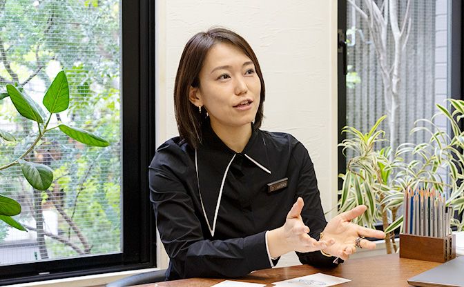月舘 亜希子