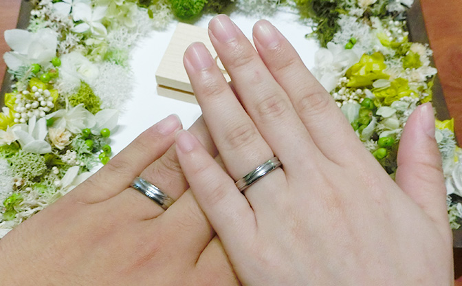 プラチナとタンタルの結婚指輪