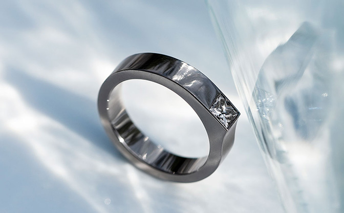 タンタルの婚約指輪