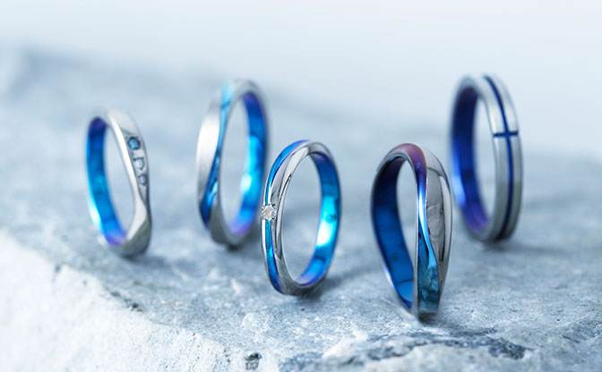 【幸せのサムシングブルー】青色の結婚指輪で二人らしく