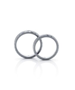 結婚指輪_黒_パルフォン_側面