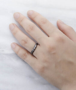 婚約指輪_ミルキーウェイ_着用