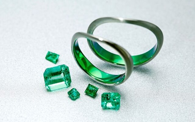 【色選びで迷ったら】色の意味や誕生石で選ぶパーソナルカラー_結婚指輪_ジルコニウム_02