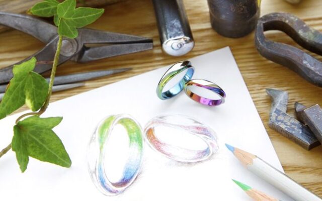 気になる！みんなはいつから結婚指輪を着け始めているの？_結婚指輪_ジルコニウム_09