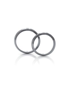 結婚指輪_黒_クリーヴォ_側面