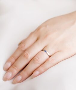 結婚指輪_デュー_着用