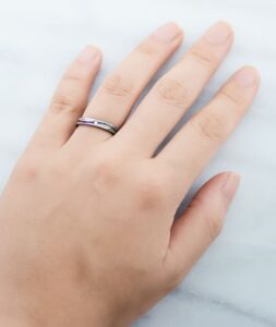 結婚指輪_パルス_着用