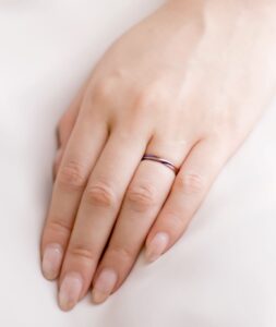 結婚指輪_フロウ_着用
