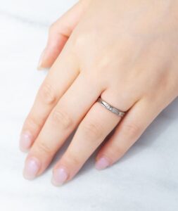 結婚指輪_マーマー_着用