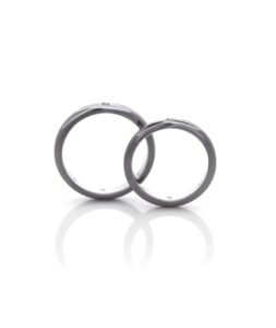 結婚指輪_黒_ランプシー_側面