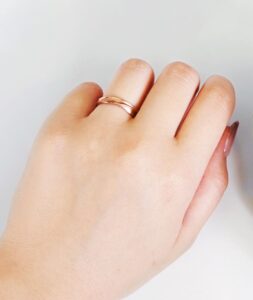 結婚指輪_リル_着用