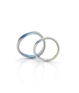 結婚指輪_レイ_側面
