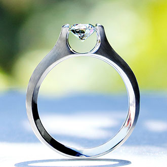 金属アレルギー対応】結婚指輪の人気デザイン特集 2023年版_婚約指輪_チタン_04